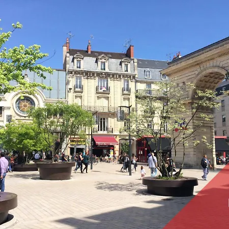 Sweethome - Le Republique *